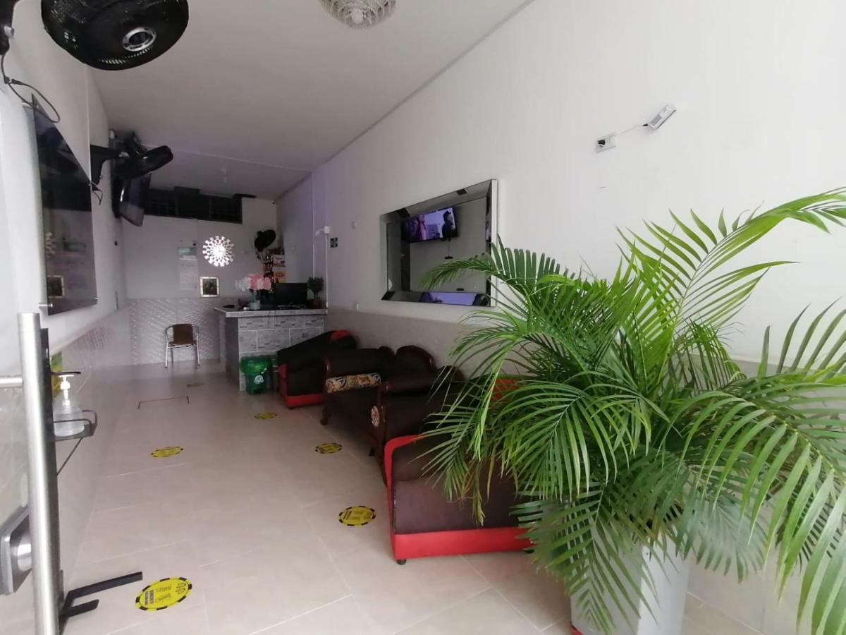 Hotel Gueicer Кукута Экстерьер фото