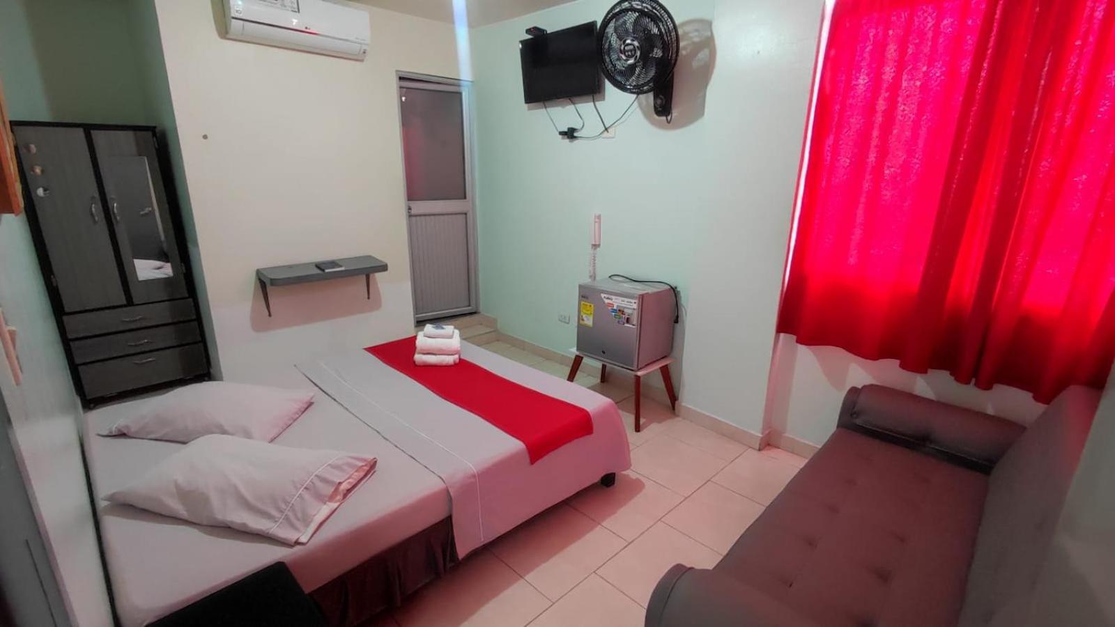 Hotel Gueicer Кукута Экстерьер фото